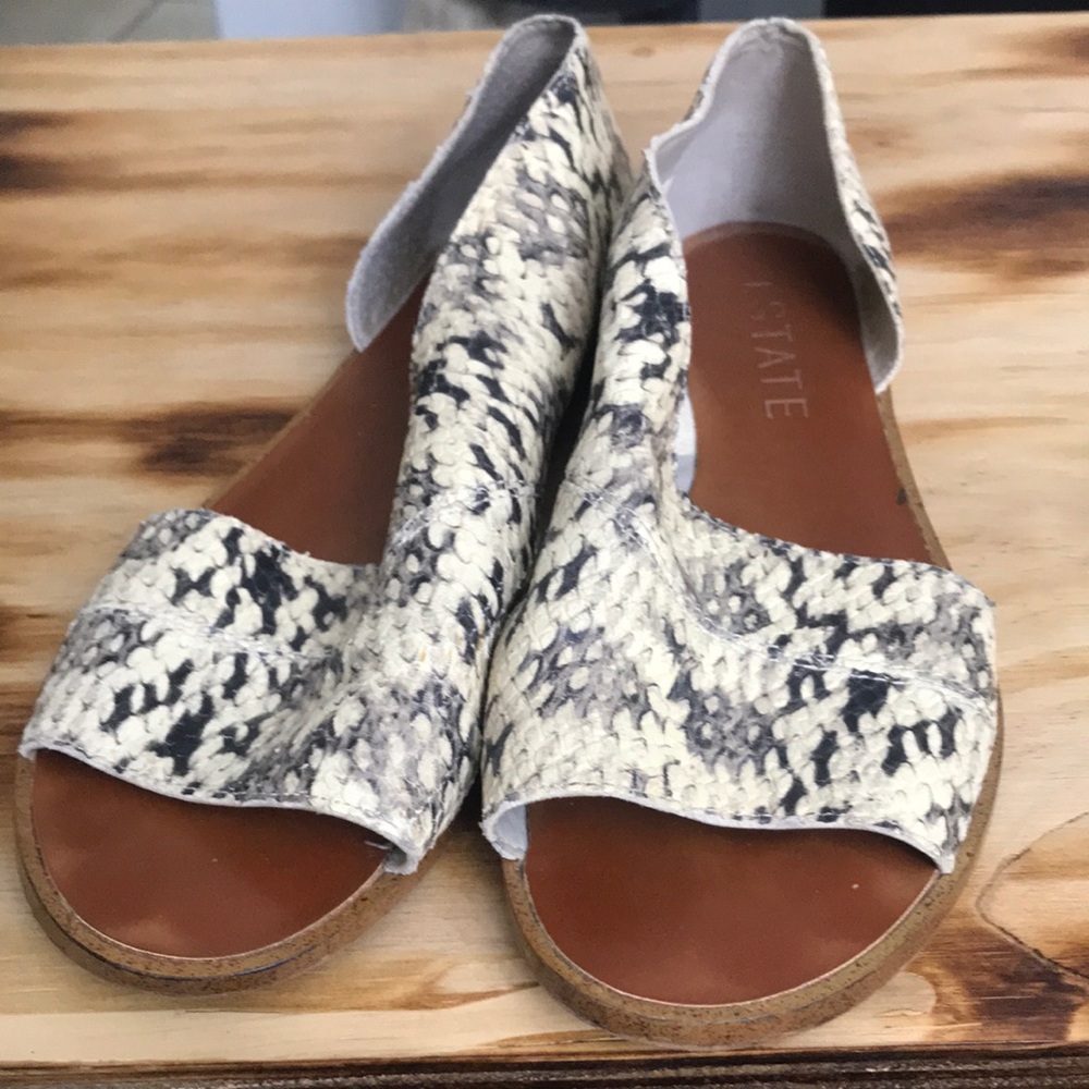 Womens Open-Toe Snake Print D'Orsay Sandals - Cream/Black